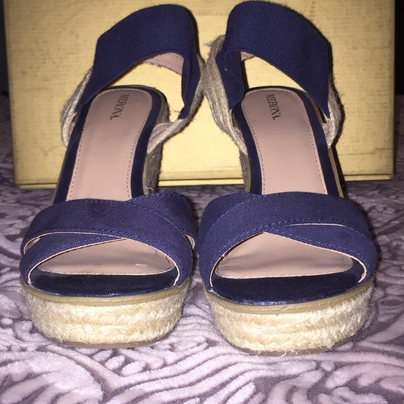 Navy wedges - Picture 1 of 2